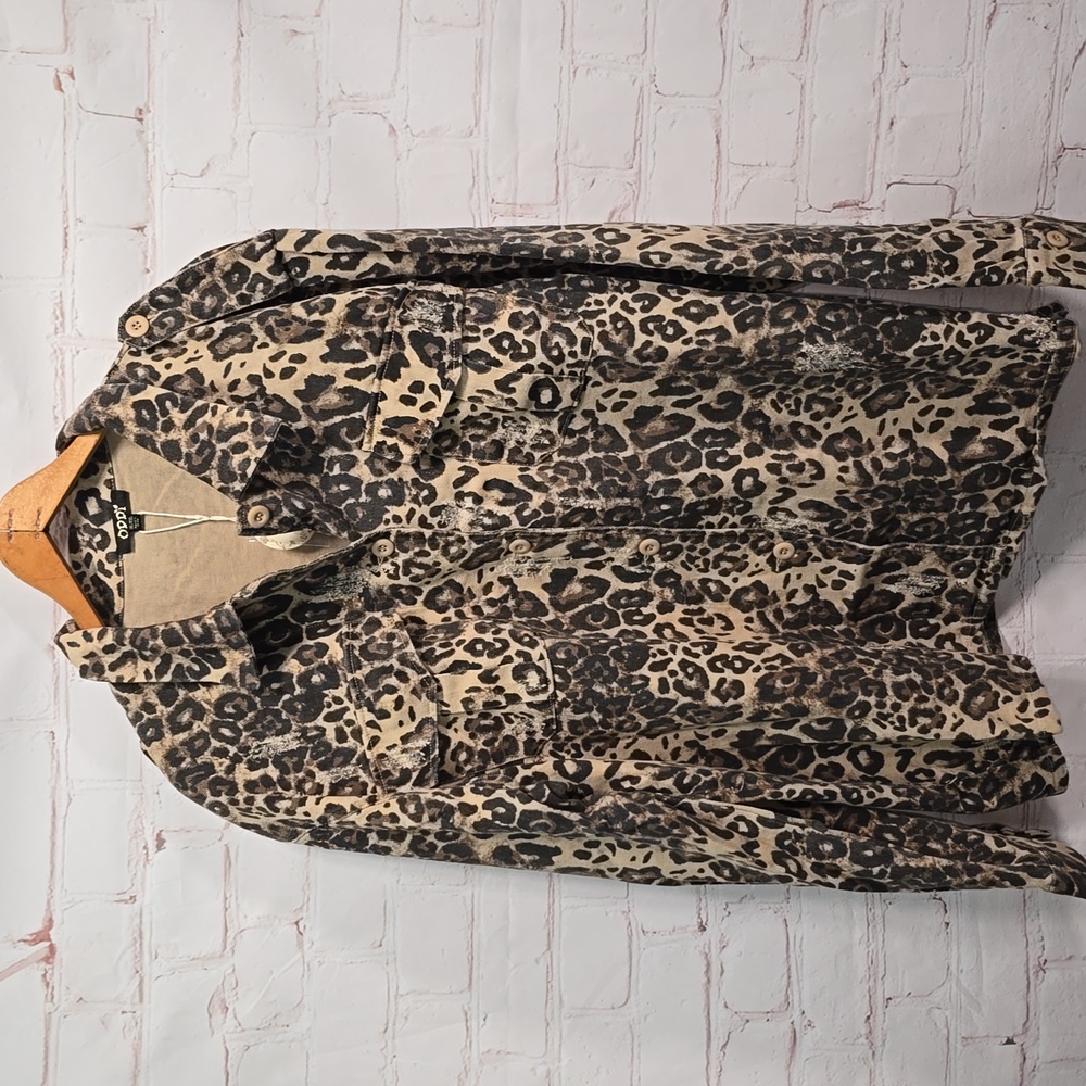 Oddi Leopard Print Denim Jacket Front Pockets Womens Size XL/2XL NWT
